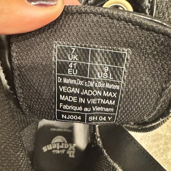 Vegan Jadon Max Platform Dr Martens Boots - Picture 6 of 6